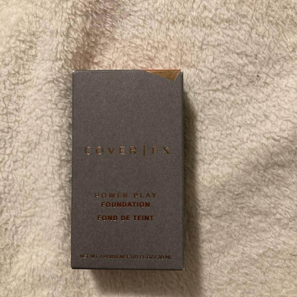 Cover FX Power Play Foundation in M5